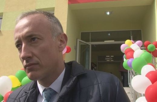 Преобладават нагласите за присъствено обучение на учениците Това каза просветният